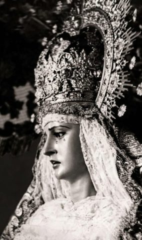 DESAMPARO CON CORONA PIEDAD II